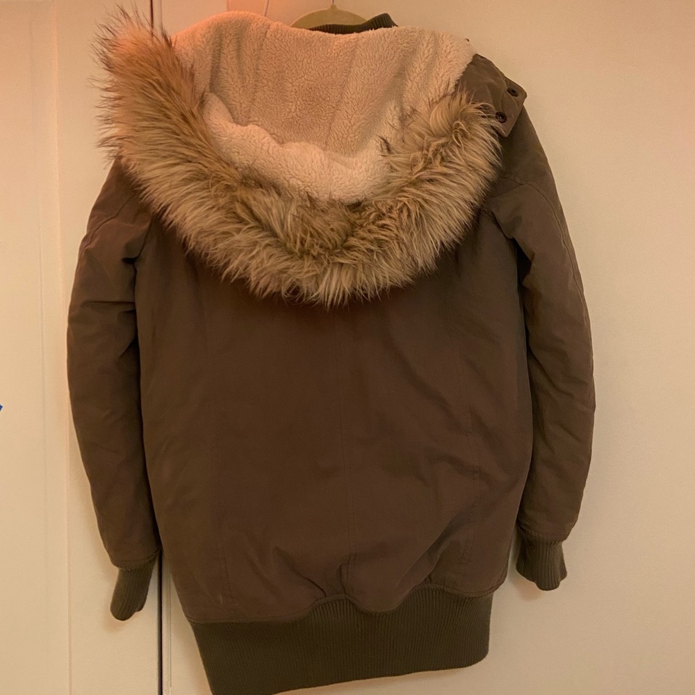 Winter jacket - Picture 4 of 4